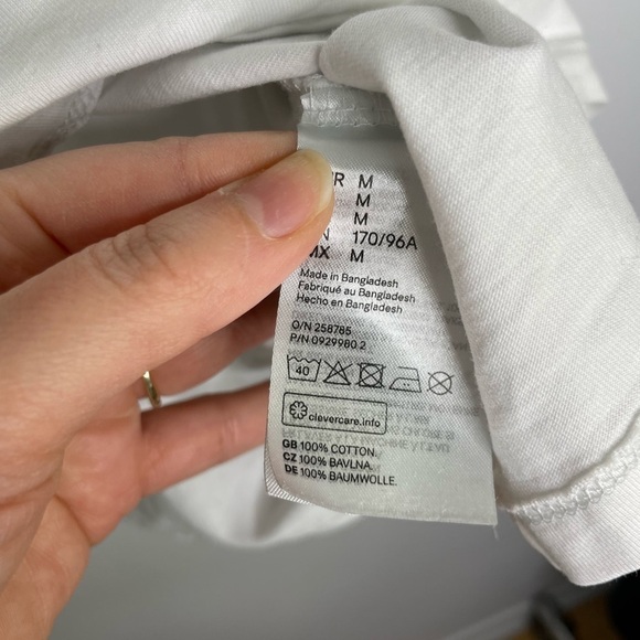 H&m renaissance graphic long sleeve top - Picture 5 of 7